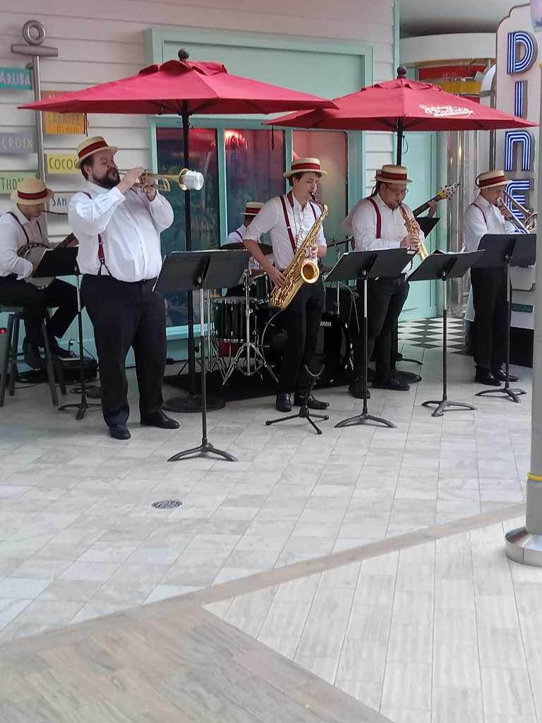 Oasis of the Seas Brass & Woodwinds